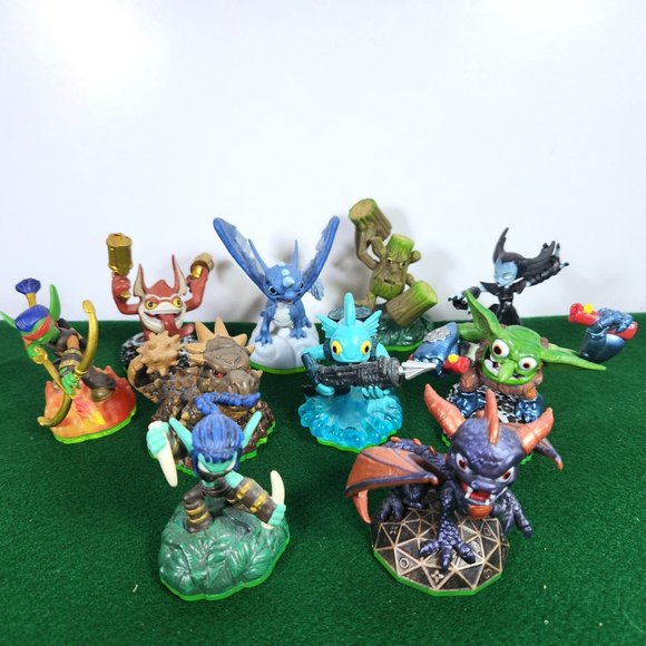 Skylanders Spyro's Adventure Action Figures Lot of 10 Video Game 2011 - Picture 1 of 13